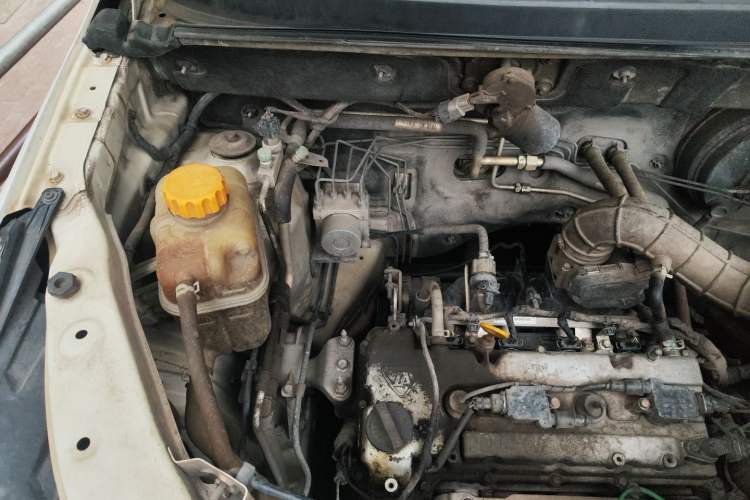 Used Foton Jiatu im8 2017 1.5L ZhiZun Model Engine Bay Right