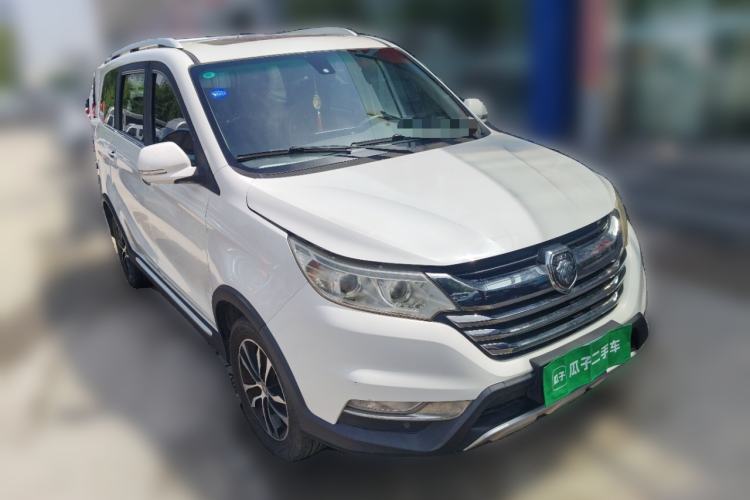 Used Foton Jiatu im8 2017 1.5L ZhiZun Model Front Right 45 Deg