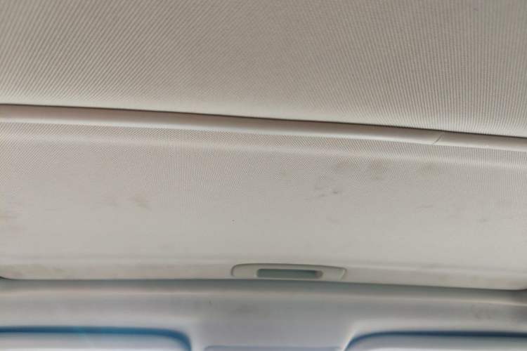 Used Foton Jiatu im8 2017 1.5L ZhiZun Model Headliner