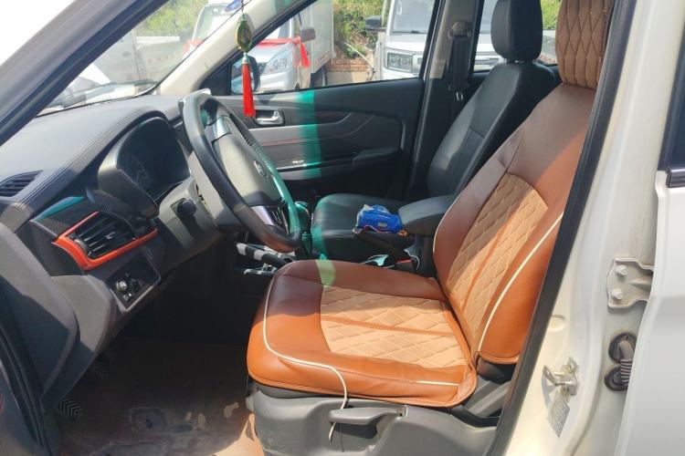 Used Foton Jiatu im8 2017 1.5L ZhiZun Model Left Front Seat