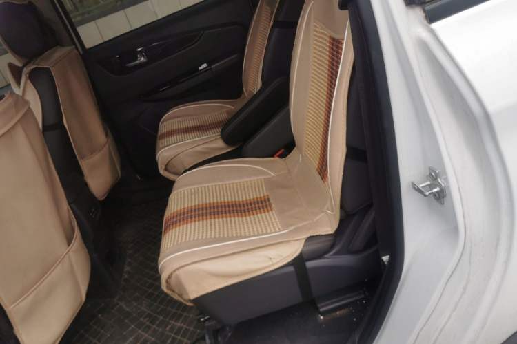 Used Foton Jiatu im8 2017 1.5L Zhishang Model Left Rear Seat