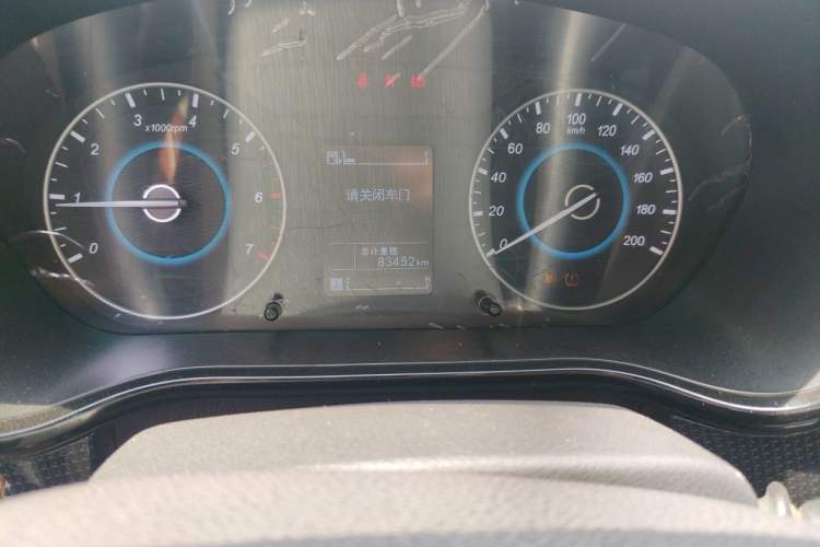 Used Foton Jiatu im8 2017 1.5L ZhiZun Model Odometer Close Up