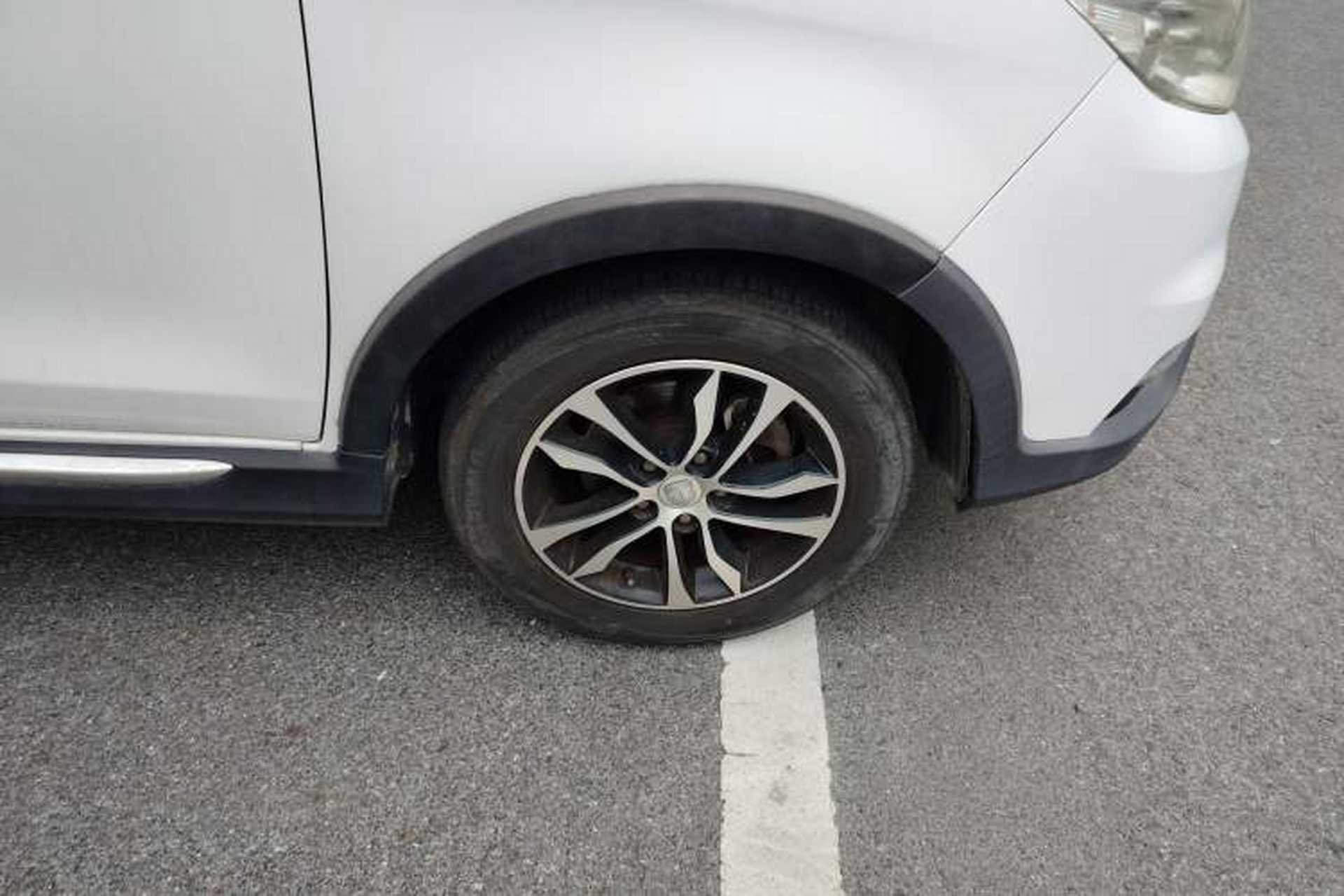 Used Foton Jiatu im8 2017 1.5L ZhiZun Model Right Front Wheel Hub