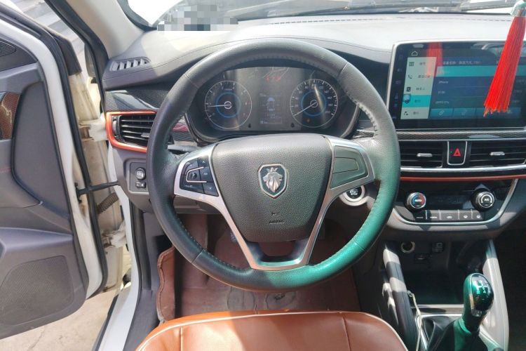 Used Foton Jiatu im8 2017 1.5L ZhiZun Model Steering Wheel