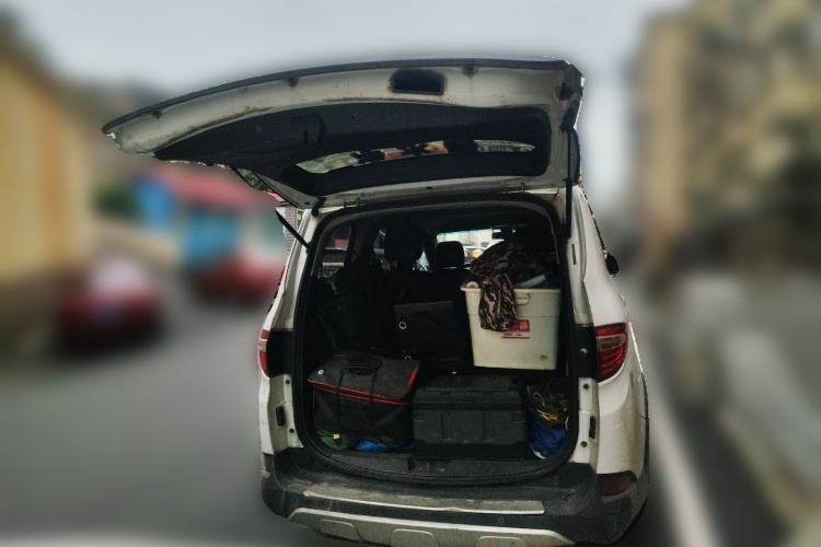 Used Foton Jiatu im8 2017 1.5L ZhiZun Model Trunk