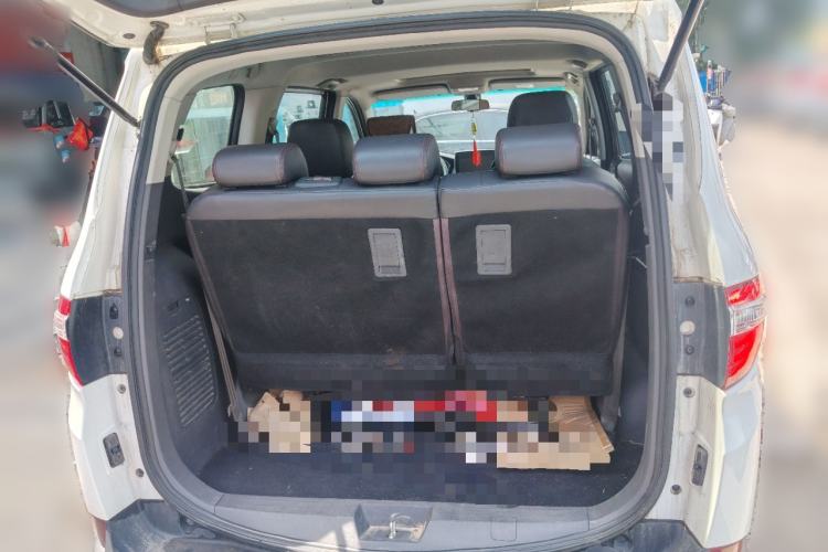 Used Foton Jiatu im8 2017 1.5L ZhiZun Model Trunk