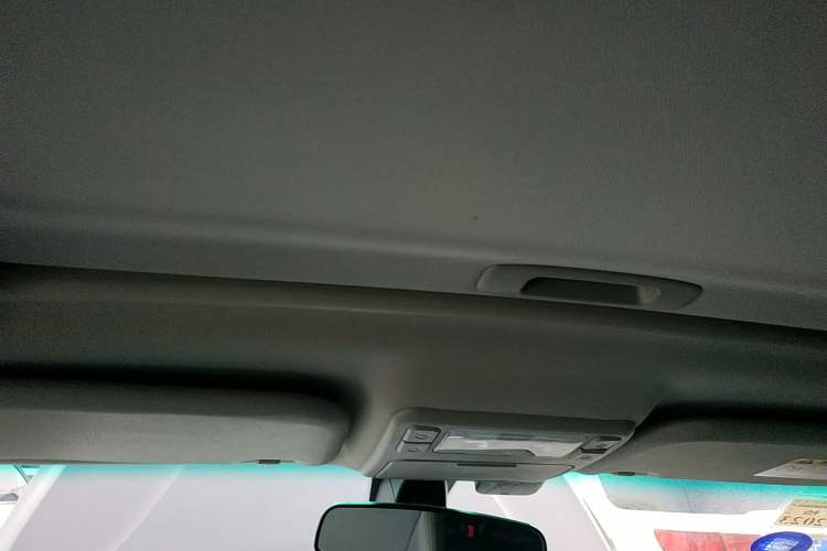 Used Foton Jiatu im8 2018 1.5L Manual Luxury Model Headliner