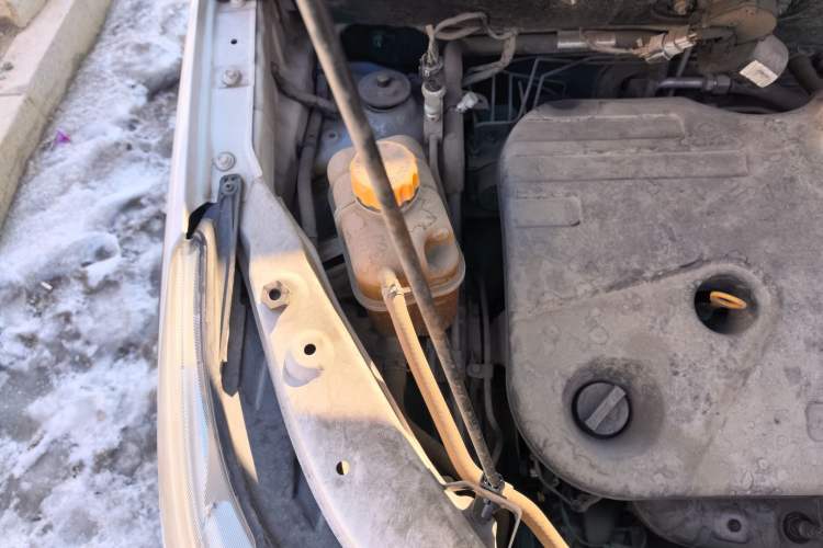 Used Foton Jiatu im8 2018 1.5L Manual Smart Connect Version Engine Bay Right