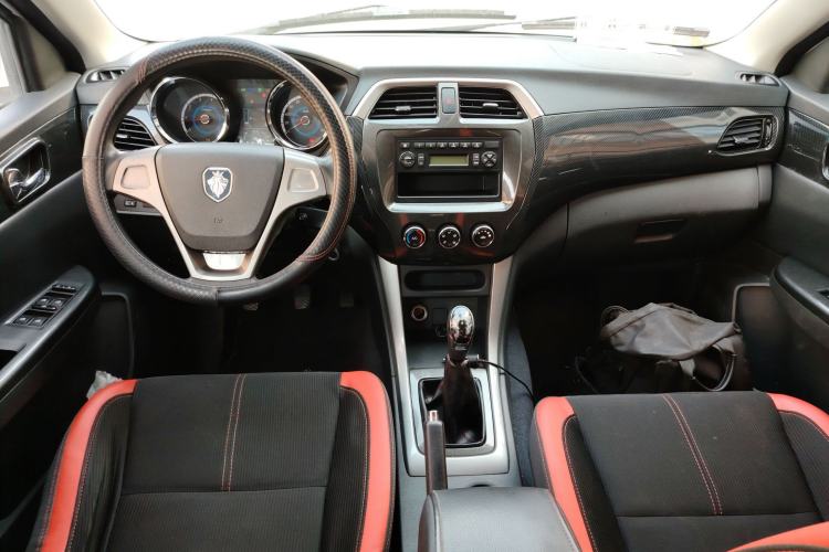 Used Foton Jiatu ix7 2016 1.5L ZhiShang Model Center Console