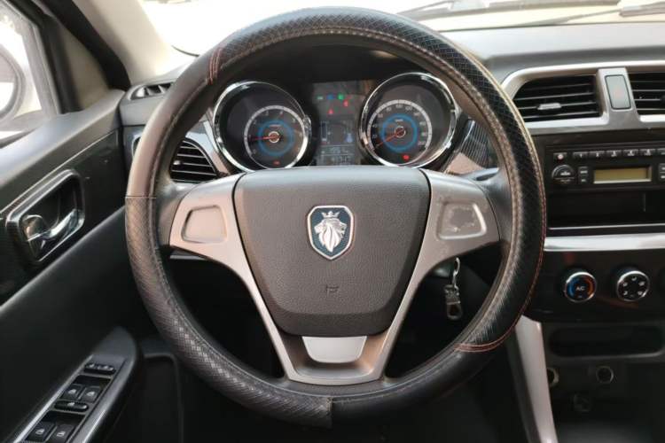 Used Foton Jiatu ix7 2016 1.5L ZhiShang Model Interior 11