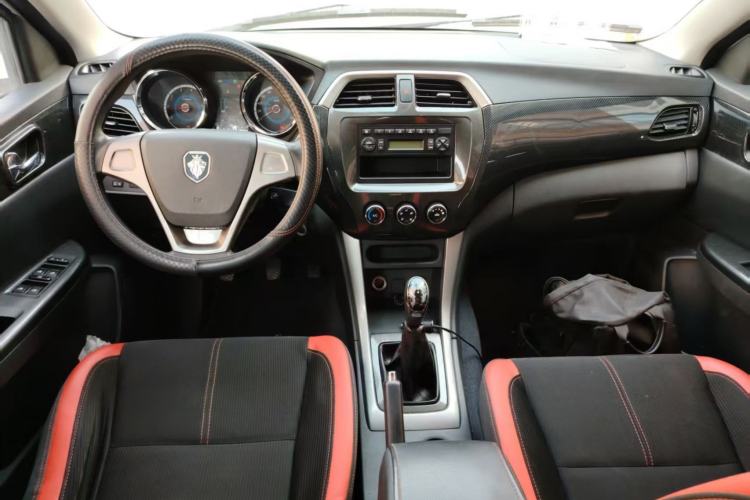 Used Foton Jiatu ix7 2016 1.5L ZhiShang Model Interior 8