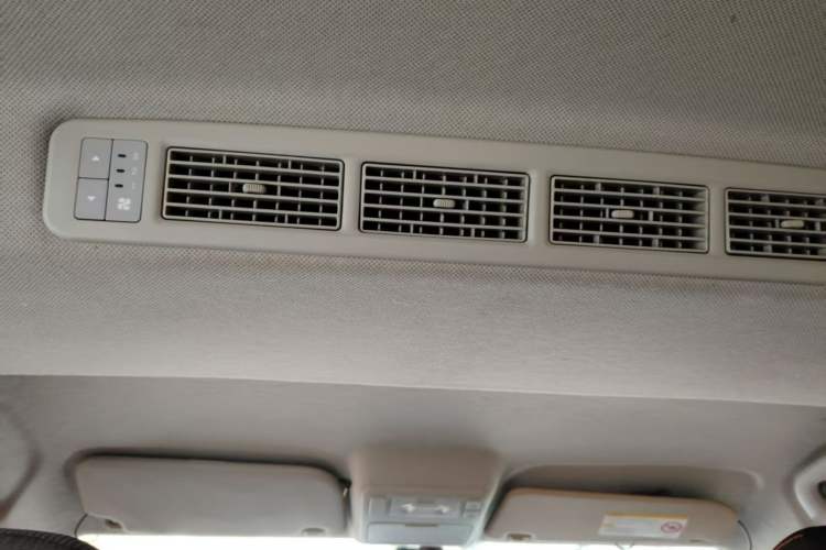 Used Foton Jiatu ix7 2016 1.5L ZhiShang Model Interior 9