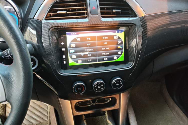 Used Foton Jiatu ix7 2016 1.5L ZhiZun Model Audio And AC Panel