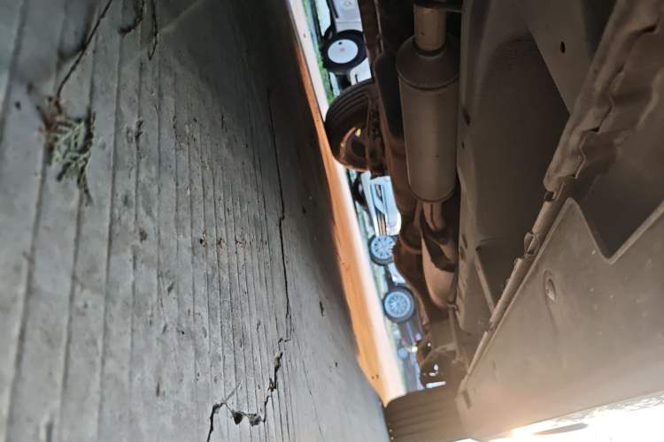 Used Foton Jiatu ix7 2016 1.5L ZhiZun Model Chassis Front Left
