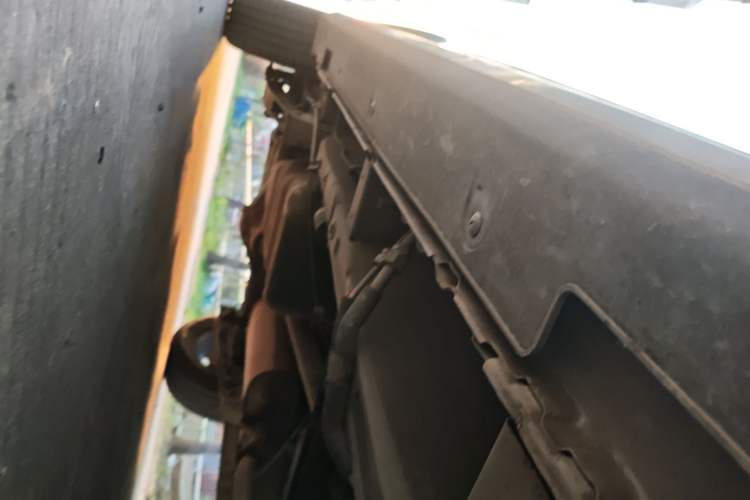 Used Foton Jiatu ix7 2016 1.5L ZhiZun Model Chassis Front Right