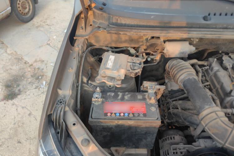 Used Foton Jiatu ix7 2016 1.5L ZhiZun Model Engine Bay Right