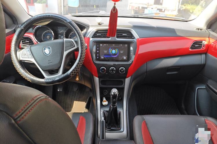Used Foton Jiatu ix7 2016 1.5L Smart-Style Trim Center Console