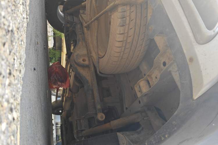 Used Foton Jiatu ix7 2016 1.5L Smart-Style Trim Chassis Rear Right