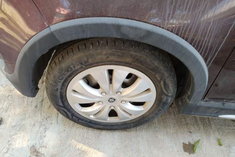 Used Foton Jiatu ix7 2016 1.5L ZhiShang Model Left Front Wheel Hub