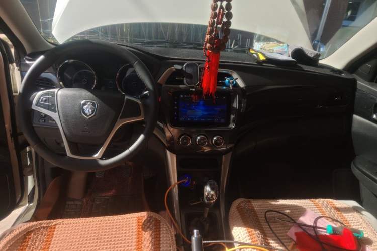 Used Foton Jiatu ix7 2016 1.5L ZhiZun Model Center Console