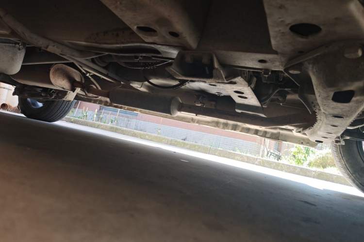Used Foton Jiatu ix7 2016 1.5L ZhiZun Model Chassis Rear Right