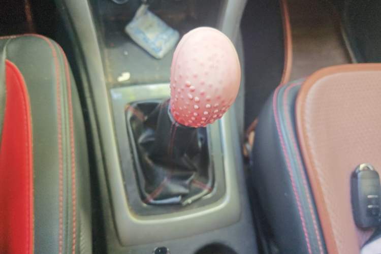 Used Foton Jiatu ix7 2016 1.5L ZhiZun Model Gear Lever