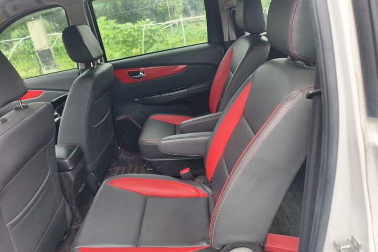 Used Foton Jiatu ix7 2016 1.5L ZhiZun Model Left Rear Seat