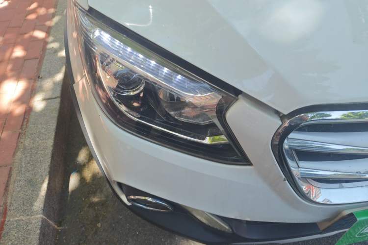 Used Foton Jiatu ix7 2016 1.5L ZhiZun Model Right Front Headlight