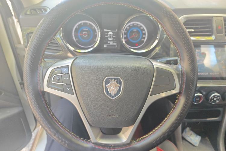 Used Foton Jiatu ix7 2016 1.5L ZhiZun Model Steering Wheel