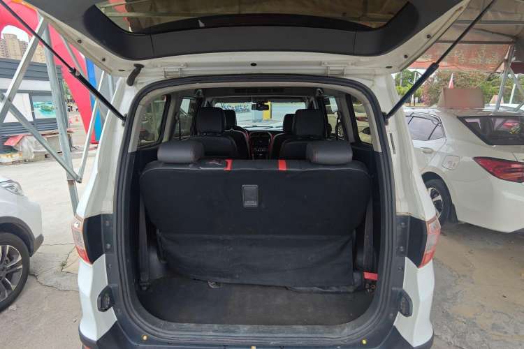 Used Foton Jiatu ix7 2016 1.5L ZhiZun Model Trunk