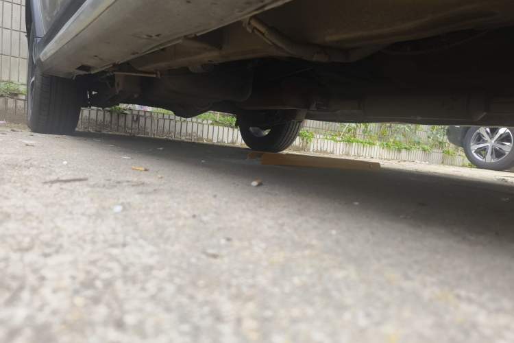 Used Foton Jiatu ix7 2016 1.5L ZhiZun Model Chassis Front Right
