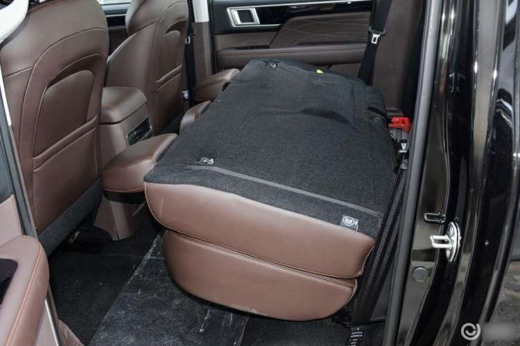 Used Foton Mars 2024 Mars 7 2.0T Diesel Automatic 4x4 Long-Wheelbase Launch Edition Interior 4