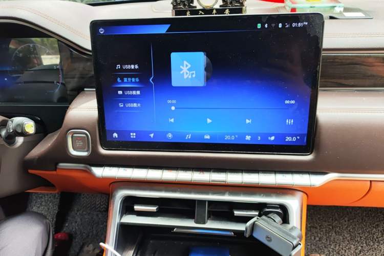 Used Foton Mars 2023 Mars 9 2.0T Diesel Automatic 4x4 Standard Wheelbase Supreme Model Audio And AC Panel