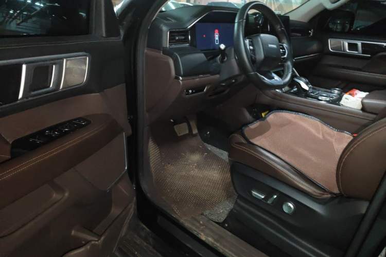 Used Foton Mars 2023 Mars 7 2.0T Diesel Automatic 4x4 Long-Wheelbase Luxury Model Driver Seat