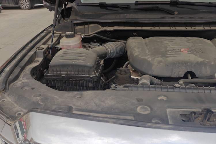 Used Foton Mars 2023 Mars 7 2.0T Diesel Automatic 4x4 Long-Wheelbase Elite Model Engine Bay Right
