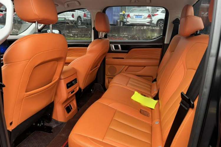 Used Foton Mars 2023 Mars 7 2.0T Diesel Automatic 4x4 Long-Wheelbase Elite Model Gear Lever
