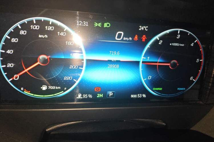 Used Foton Mars 2023 Mars 7 2.0T Diesel Automatic 4x4 Long-Wheelbase Luxury Model Odometer Close Up