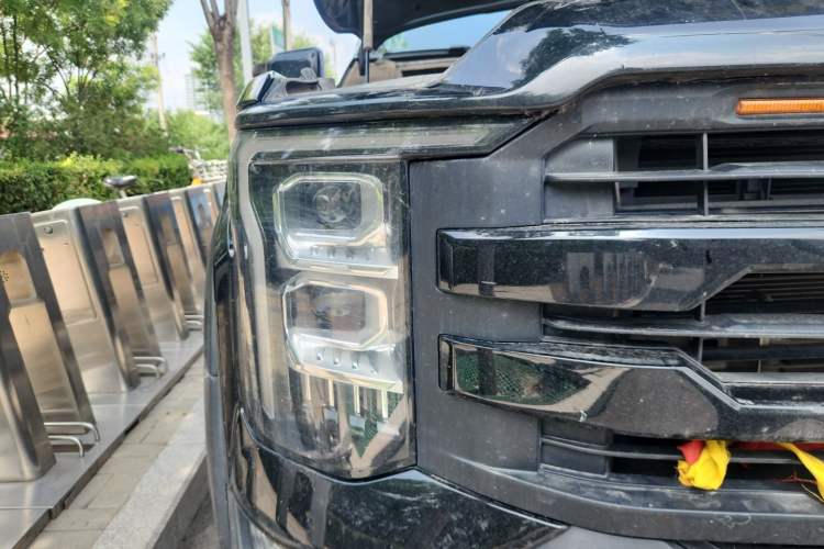 Used Foton Mars 2023 Mars 7 2.0T Diesel Automatic 4x4 Long-Wheelbase Luxury Model Right Front Headlight