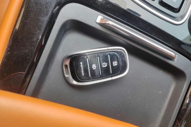 Used Foton Mars 2023 Mars 7 2.0T Diesel Automatic 4x4 Long-Wheelbase Elite Model Vehicle Key