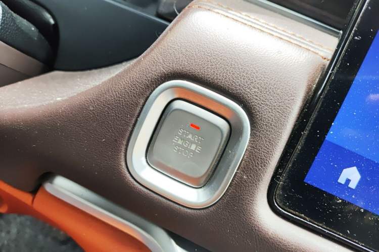 Used Foton Mars 2023 Mars 9 2.0T Diesel Automatic 4x4 Standard Wheelbase Supreme Model Vehicle Key