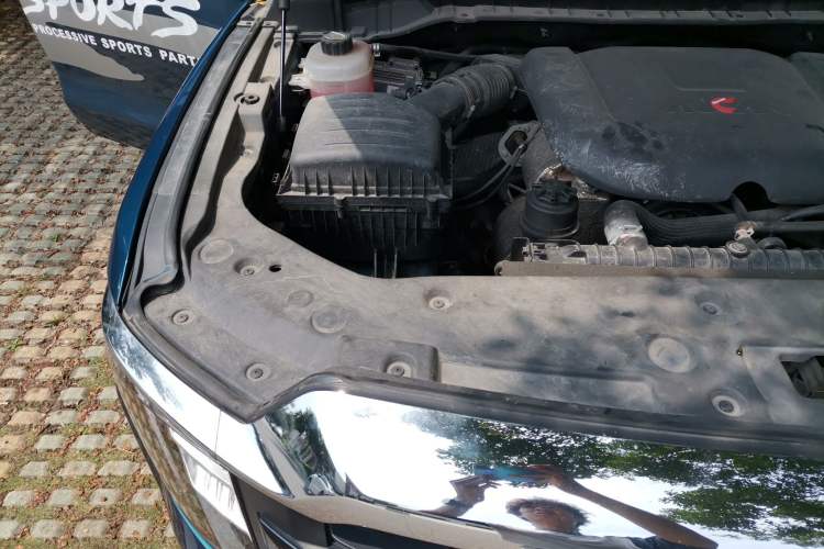 Used Foton Mars 2023 Mars 7 2.0T Diesel Automatic 4x4 Long-Wheelbase Luxury Model Engine Bay Right