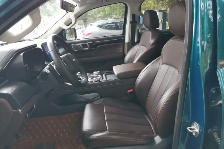 Used Foton Mars 2023 Mars 7 2.0T Diesel Automatic 4x4 Long-Wheelbase Luxury Model Left Front Seat