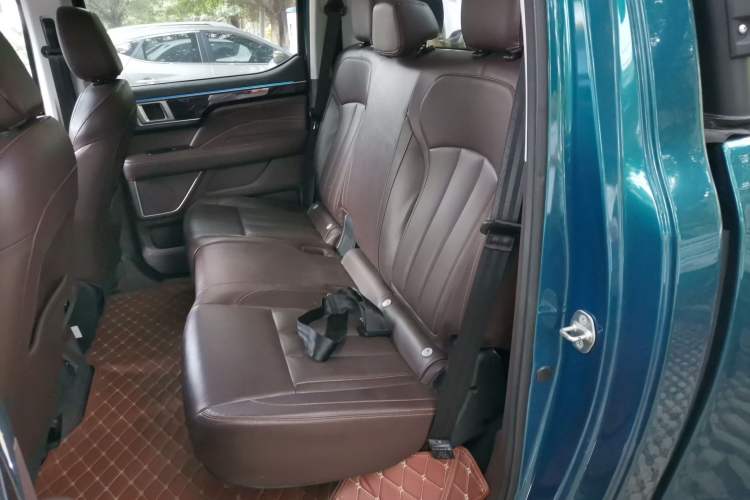 Used Foton Mars 2023 Mars 7 2.0T Diesel Automatic 4x4 Long-Wheelbase Luxury Model Left Rear Seat