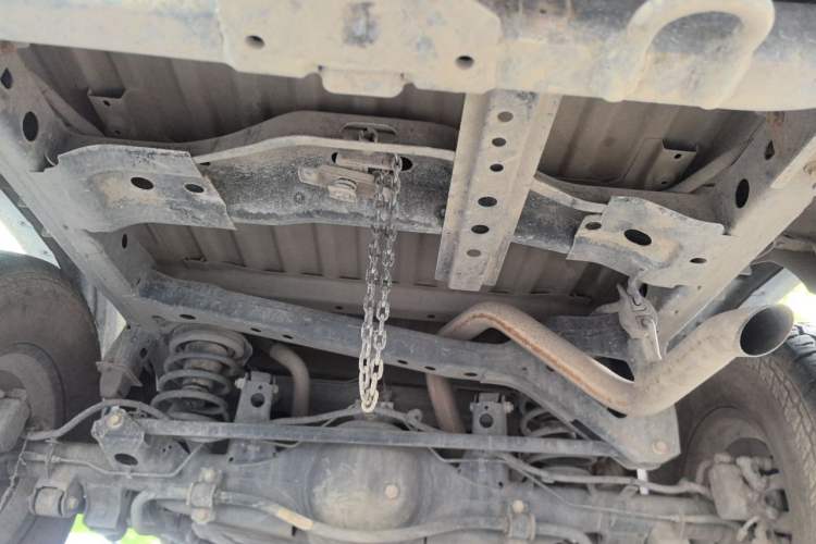 Used Foton Mars 2023 Mars 9 2.0T Diesel Automatic 4x4 Standard-Wheelbase Flagship Model Chassis Rear