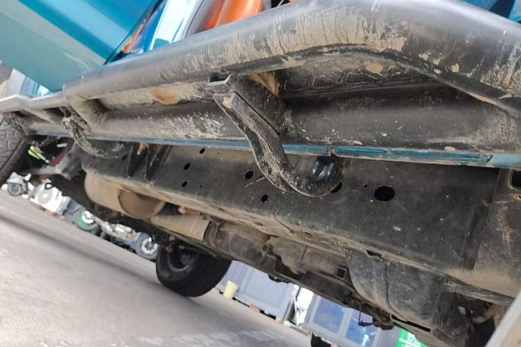 Used Foton Mars 2023 Mars 9 2.0T Diesel Automatic 4x4 Standard-Wheelbase Flagship Model Right Side Sill