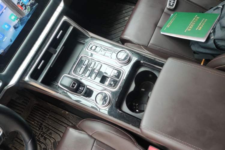 Used Foton Mars 2024 Mars 7 2.0T Diesel Automatic 4x4 Long-Wheelbase Launch Edition Gear Lever