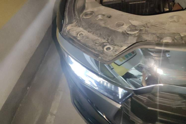 Used Foton Mars 2024 Mars 9 2.0T Gasoline Automatic 4x4 Standard-Wheel Supreme Model Right Front Headlight