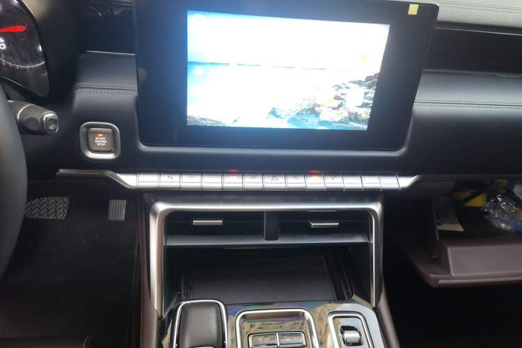 Used Foton Mars 2024 Mars 7 2.0T Diesel Automatic 4x4 Long-Wheelbase Enjoyment Model Audio And AC Panel