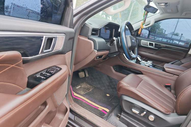 Used Foton Mars 2024 Mars 7 Pro 2.0T Gasoline Automatic 4x4 Standard-Wheel Enjoyment Model Driver Seat