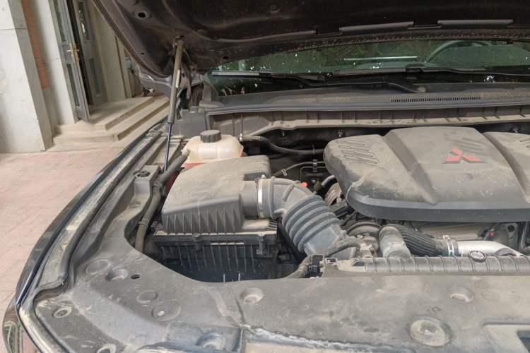 Used Foton Mars 2024 Mars 7 Pro 2.0T Gasoline Automatic 4x4 Standard-Wheel Enjoyment Model Engine Bay Right
